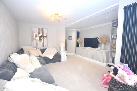 undefined, Stratford Close, Aylesbury HP22