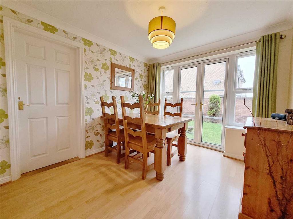 Dining Room: