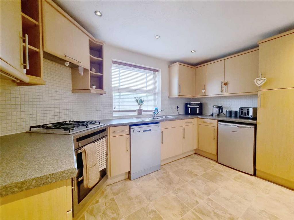 Kitchen: