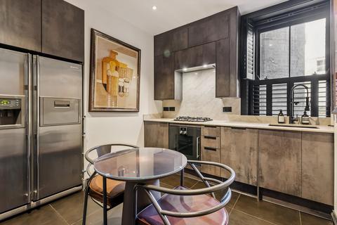 2 bedroom flat for sale, Cremorne Road, London SW10