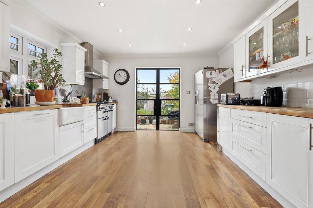 Large Kitchen