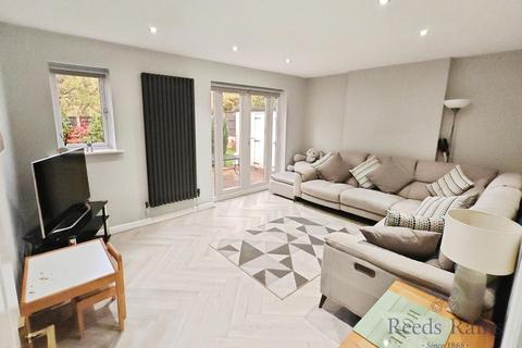 4 bedroom detached house for sale, Marlowe Road, Cheshire CW9
