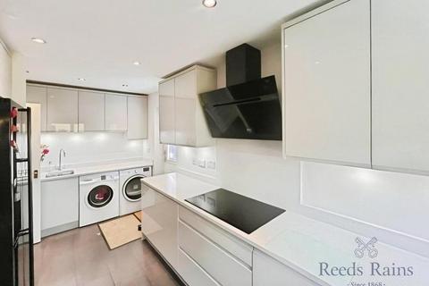 33 Marlowe Road, Northwich, CW9 7GA