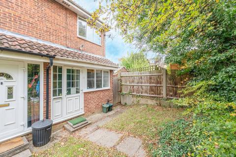 undefined, Waller Drive, Northwood, HA6