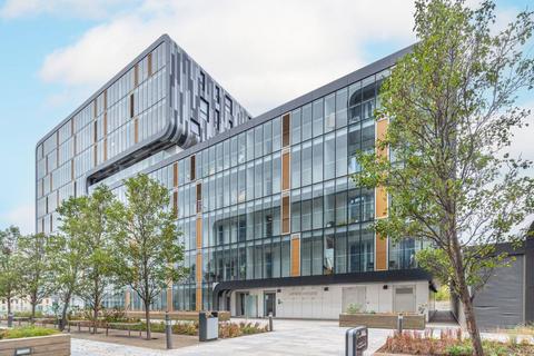 3 bedroom flat for sale, Howe House, Woolwich, London, SE18