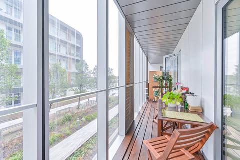 3 bedroom flat for sale, Howe House, Woolwich, London, SE18