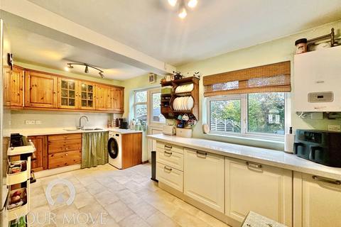 4 bedroom terraced house for sale, Cedar Drive, Dartford DA4