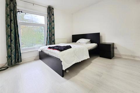 undefined, Washington Road, Portsmouth, Hampshire