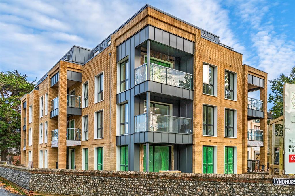 Plot 9 Lindfield Place Final-18.jpg