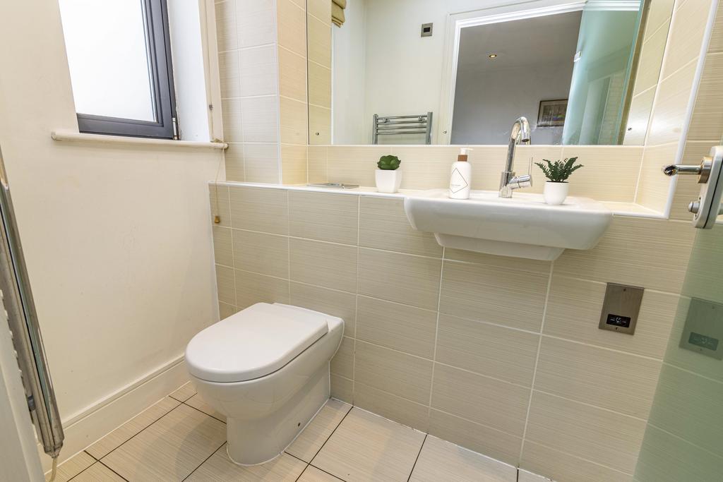 Ensuite