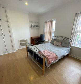 7 bedroom terraced house to rent, Richmond Road, Cardiff