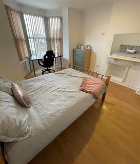 7 bedroom terraced house to rent, Richmond Road, Cardiff