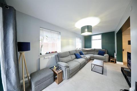 undefined, Ditmas Avenue, Anlaby Common, Hull