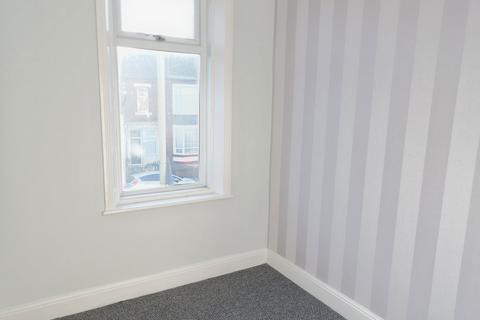3 bedroom flat for sale, Mortimer Road, Mortimer, South Shields, Tyne and Wear, NE33 4UH