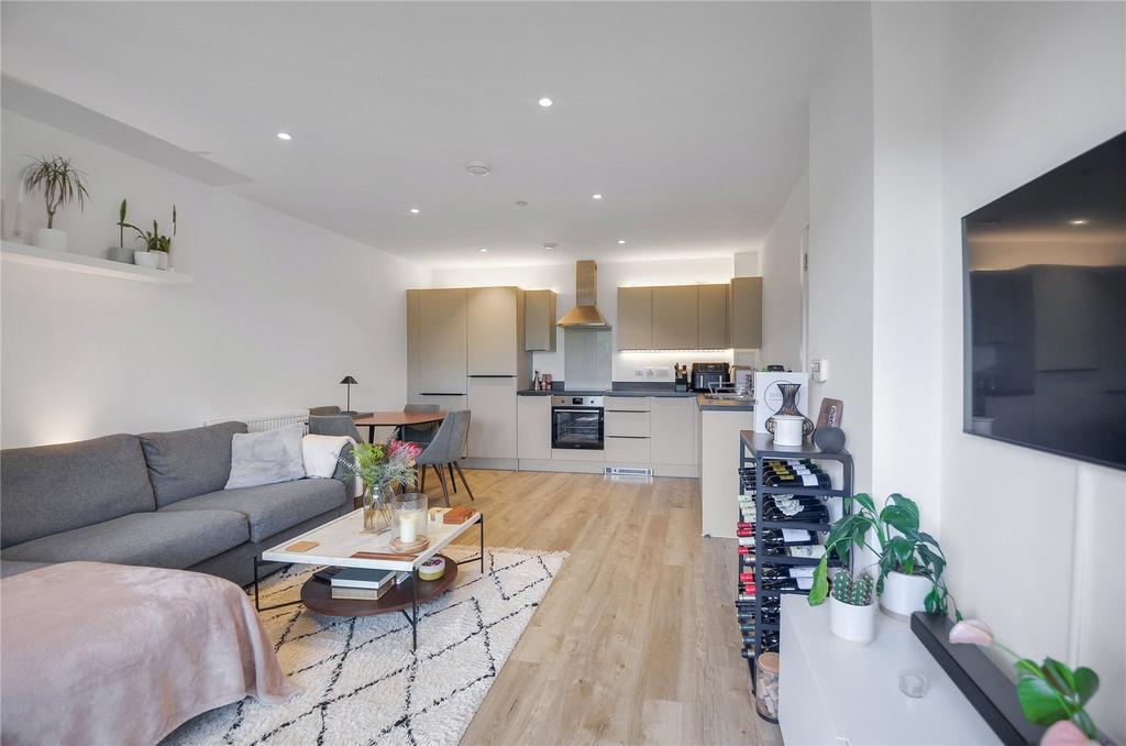 Sitting/Dining Room