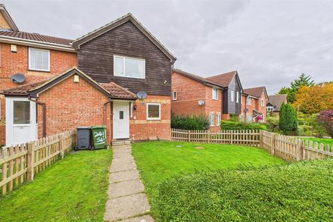 3 bedroom end of terrace house for sale, Stockholm Way, Dereham