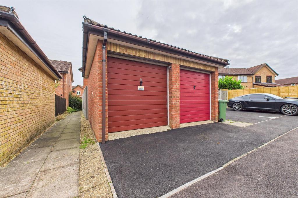 Single Garage.jpg