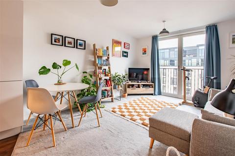 1 bedroom flat for sale, Victoria Bridge Road, Bath