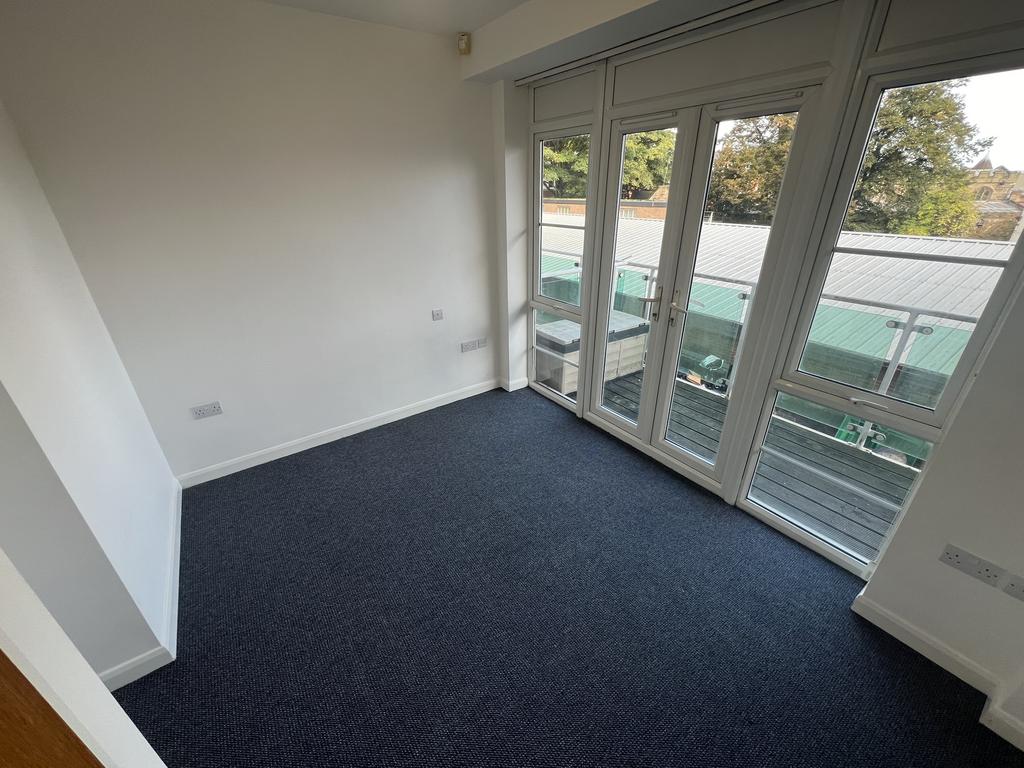 3 babington court be