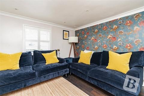 31 Albion Road, Gravesend, DA12 2SR