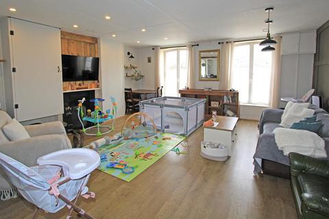 1 bedroom flat for sale, High Street, Alderney GY9