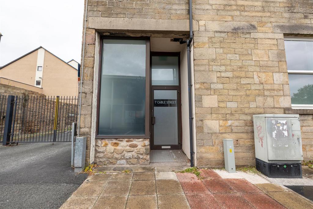 7 Cable Street 19.jpg