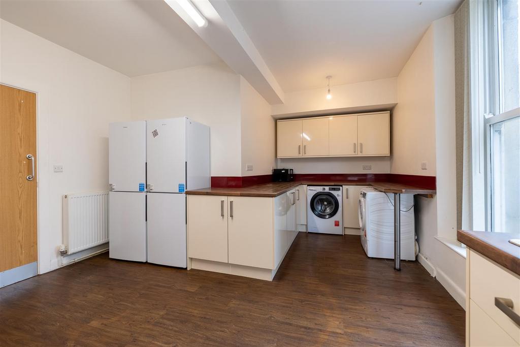 7 Cable Street 13.jpg