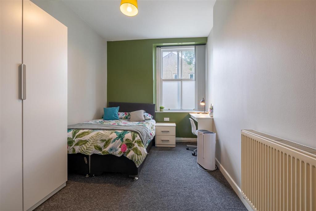 7 Cable Street 1.jpg