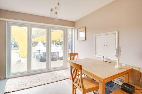 3 bedroom semi-detached house for sale, Churchill Avenue, Newmarket CB8