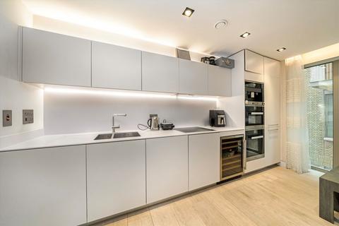 2 bedroom flat for sale, Still Walk, London SE1