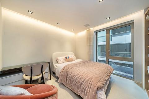 2 bedroom flat for sale, Still Walk, London SE1