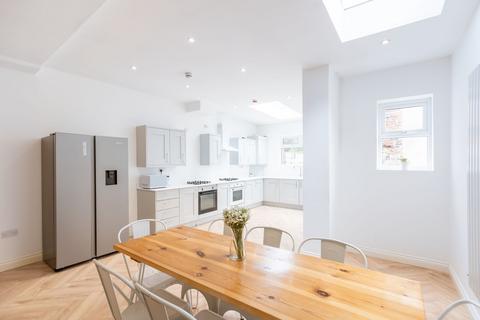 8 bedroom house to rent, Alderson Road, Liverpool L15