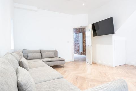 8 bedroom house to rent, Alderson Road, Liverpool L15