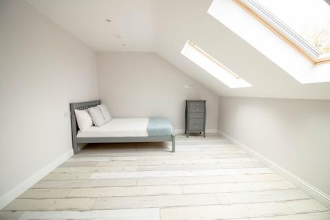 8 bedroom house to rent, Alderson Road, Liverpool L15