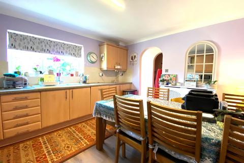 undefined, Weavers Close, Witney OX28