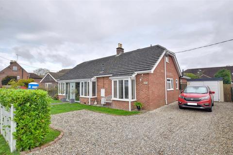 4 bedroom detached bungalow for sale, Lower Road, Woodchurch