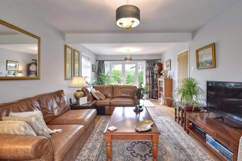 4 bedroom detached bungalow for sale, Lower Road, Woodchurch