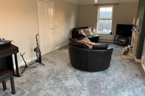 6 bedroom detached house to rent, Chatterton Avenue, Lichfield WS13