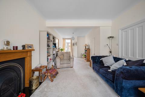 4 bedroom end of terrace house for sale, Old Road West, Gravesend DA11