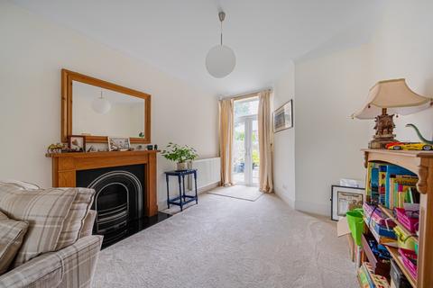 4 bedroom end of terrace house for sale, Old Road West, Gravesend DA11