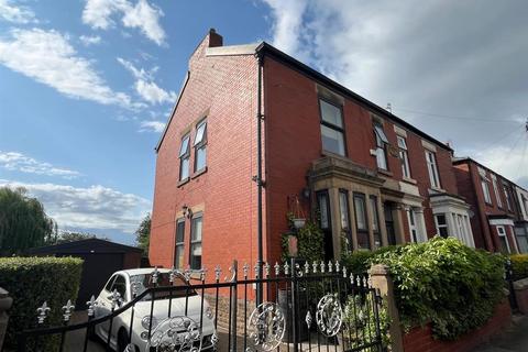 4 bedroom semi-detached house for sale, Cheetham Hill Road, Dukinfield SK16