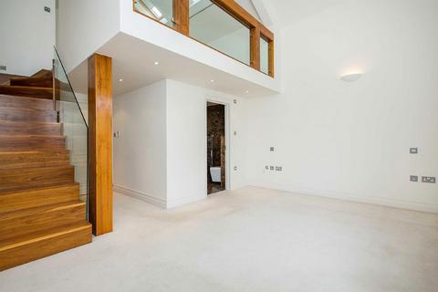 3 bedroom flat to rent, Wimbledon Park Side, Wimbledon