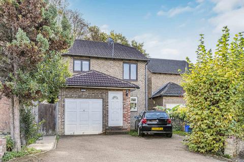 undefined, Claydon Drive, Croydon, CR0