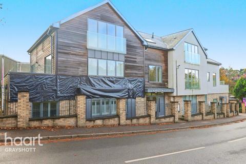 1 bedroom apartment for sale, Weydown Road, Haslemere