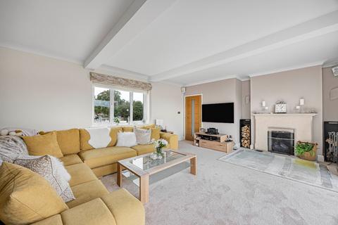Apple Tree House, 14 Follyfield, Hankerton, Malmesbury, SN16 9LA