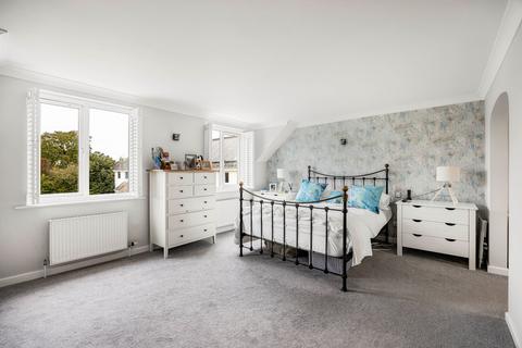Apple Tree House, 14 Follyfield, Hankerton, Malmesbury, SN16 9LA