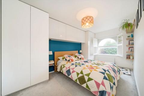 2 bedroom flat for sale, Earlston Grove, London E9