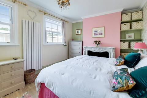 undefined, Ufton Grove, De Beauvoir Town, London, N1