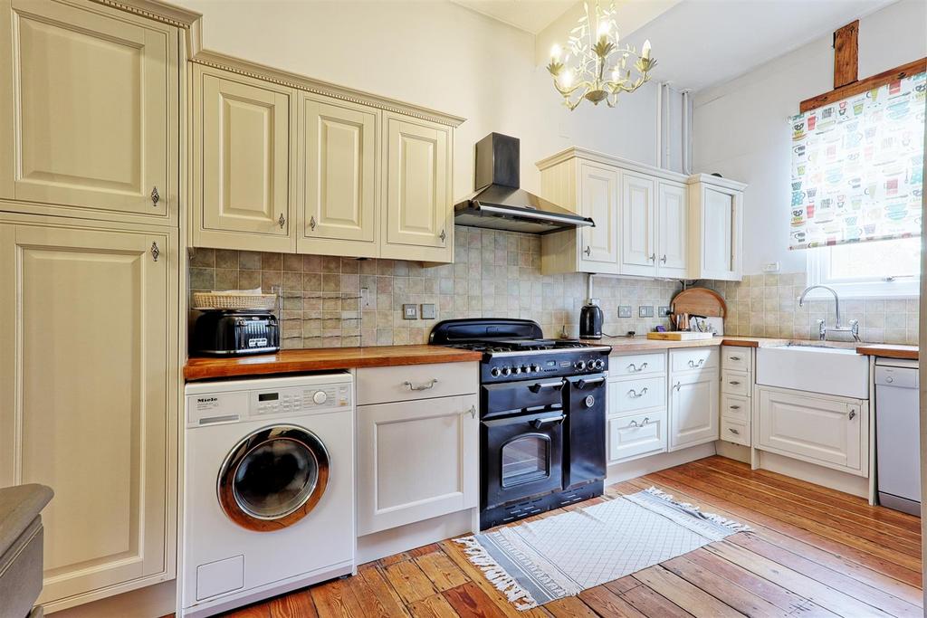 IMG 9306 7 8 easy HDR-interior3.jpg
