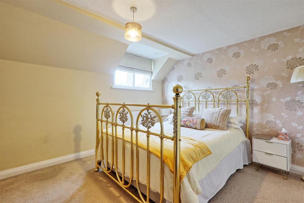 IMG 9336 7 8 easy HDR-interior3.jpg